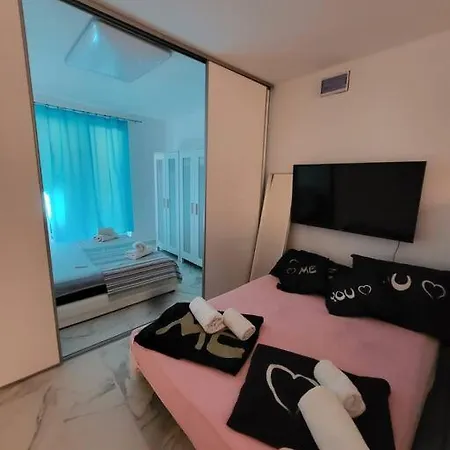 Apartment Lateraln Marina New Vir
